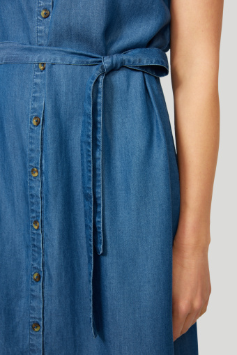 Sukienka z lyocell'u, zapinana na guziki