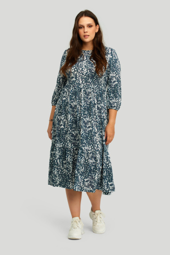 Błękitno-biała sukienka midi z kwiatowym nadrukiem