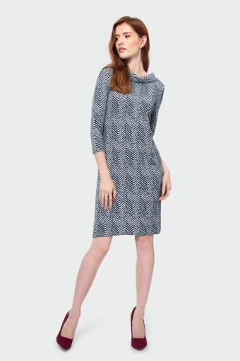 Dzianinowa sukienka z nadrukiem