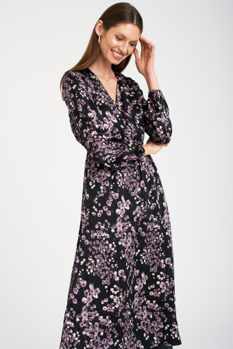 Elegancka sukienka z połyskującym nadrukiem, czarna