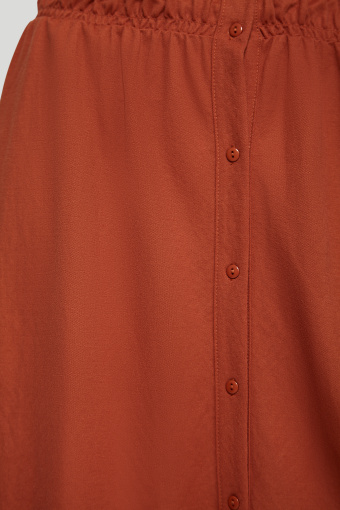 Dzianinowa sukienka podkreslająca talię