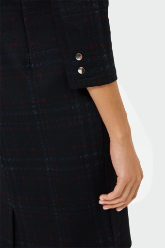 Ołówkowa sukienka w kratę