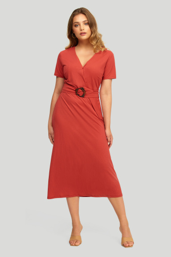 Wiskozowa sukienka z wiązaniem w pasie