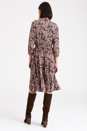 Wiskozowa sukienka w kolorowe kwiaty, rękawy 3/4 Wiskozowa sukienka w kolorowe kwiaty, rękawy 3/4