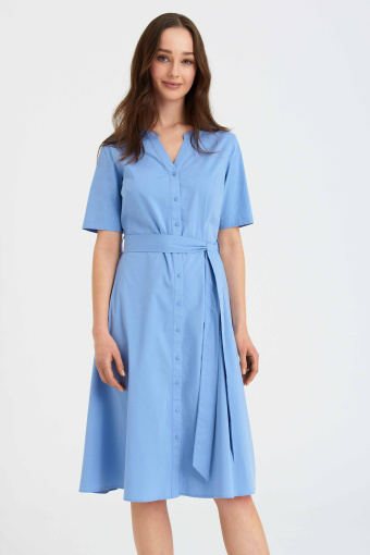 Bawełniana szmizjerka z wiązanym paskiem, błękitna