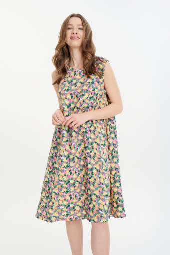 Luźna wiskozowa sukienka w kolorowe kwiaty