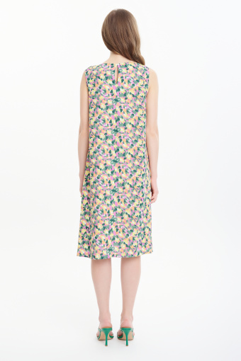 Luźna wiskozowa sukienka w kolorowe kwiaty