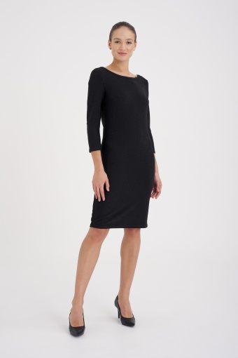 Dopasowana sukienka w kwiaty