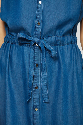 Rozpinana sukienka z paskiem