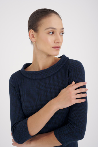 Granatowa, dopasowana sukienka dzianinowa