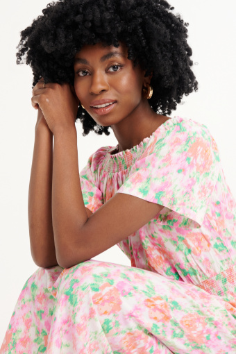 Sukienka hiszpanka w pastelowe kwiaty Sukienka hiszpanka w pastelowe kwiaty