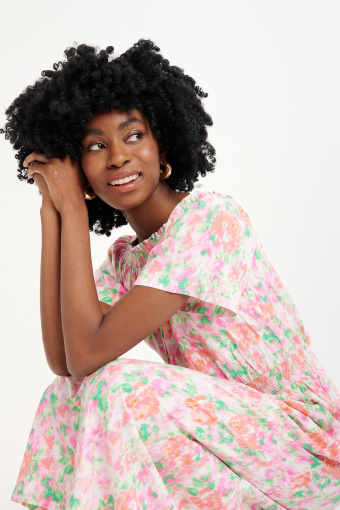 Sukienka hiszpanka w pastelowe kwiaty Sukienka hiszpanka w pastelowe kwiaty