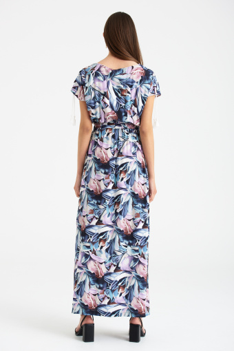 Długa sukienka z nadrukiem w błękitno-różowe kwiaty