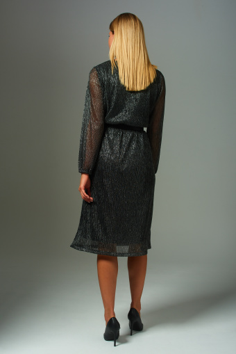 Szyfonowa sukienka z połyskującą nitką, czarna