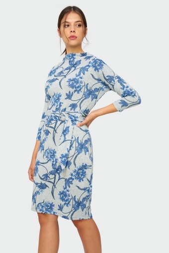 Sukienka w kwiaty Sukienka w kwiaty