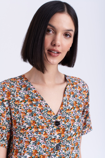 Luźna sukienka z nadrukiem w drobne kwiaty