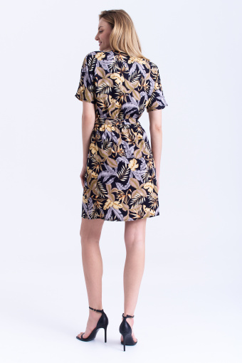 Sukienka z tropikalnym wzorem