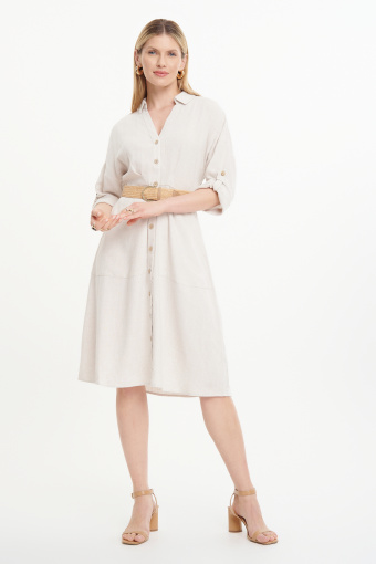 Sukienka z paskiem kremowy beż