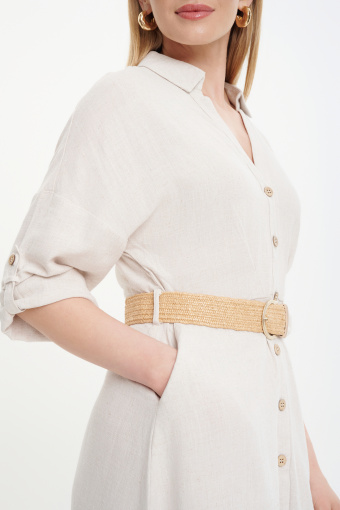 Sukienka z paskiem kremowy beż