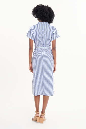 Stylowa szmizjerka w drobne niebieskie paski