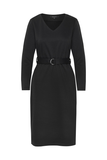 Klasyczna sukienka z paskiem w talii