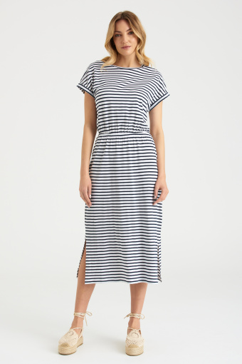 Dzianinowa sukienka w paski Dzianinowa sukienka w paski