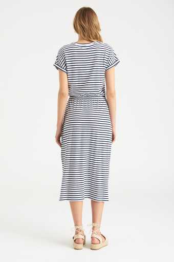 Dzianinowa sukienka w paski Dzianinowa sukienka w paski