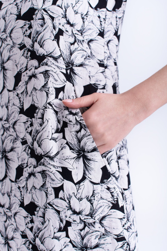 Sukienka bez rękawów w kwiaty