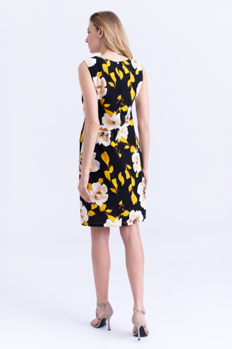 Krótka sukienka z nadrukiem w retro kwiaty