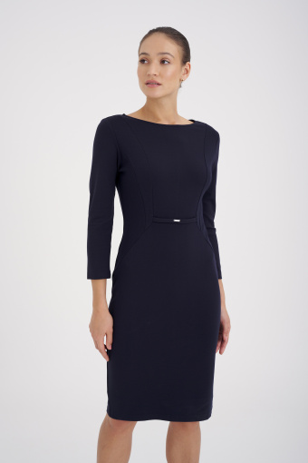 Dopasowana sukienka dzianinowa