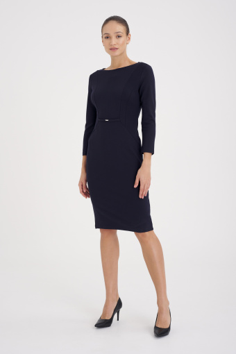 Dopasowana sukienka dzianinowa