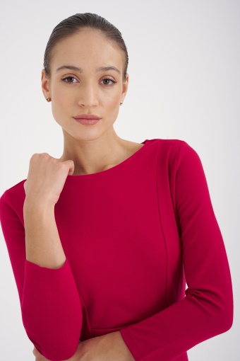 Dopasowana sukienka dzianinowa