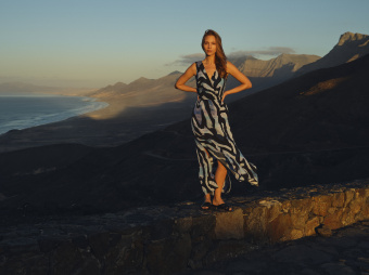 Wiskozowa sukienka z nadrukiem