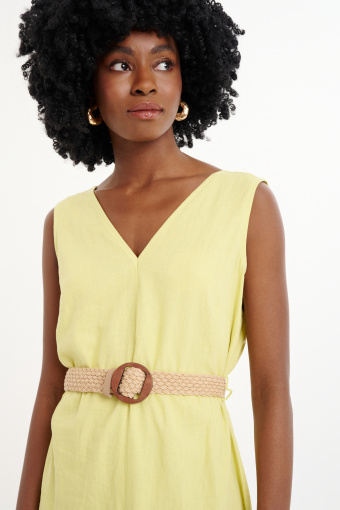 Lniana sukienka midi w słonecznym odcieniu żółci