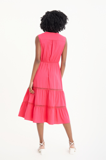 Sukienka midi w kolorze fuksji