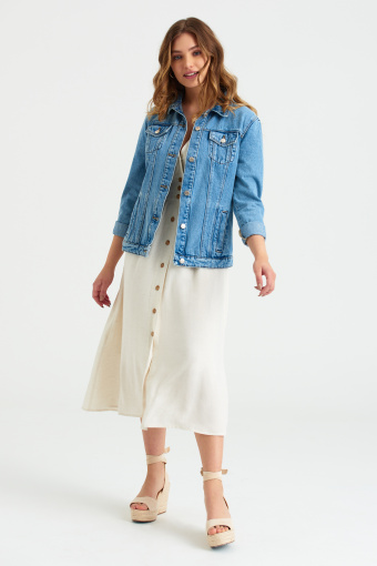 Kremowa sukienka midi z podkreśloną talią