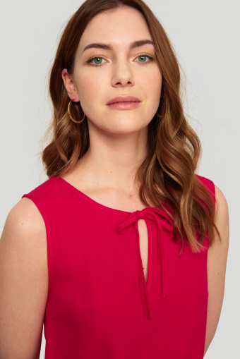 Wiskozowa sukienka o luźnym fasonie