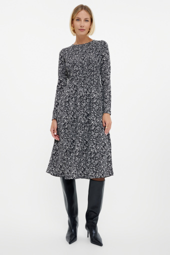 Sukienka z nadrukiem w łączkę midi