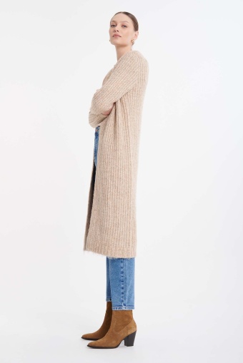 Długi beżowy kardigan oversize