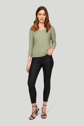 Elegancki sweter z połyskiem