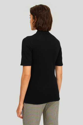 Czarny, dopasowany sweter ze stójką