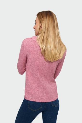 Sweter o dopasowanym kroju