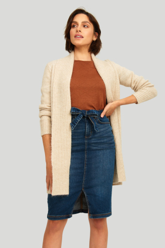 Długi, beżowy kardigan z wywijanymi połami Długi, beżowy kardigan z wywijanymi połami