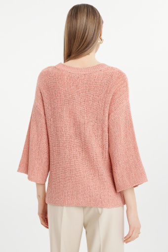 Brzoskwiniowy sweter z szerokimi rękawami