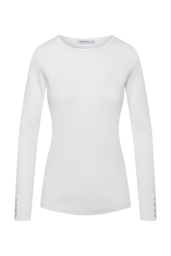 Biały sweter z ozdobnymi zatrzaskami przy rękawach