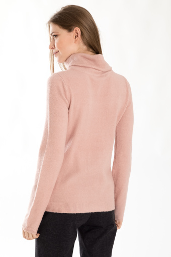 Miękki sweter z golfem