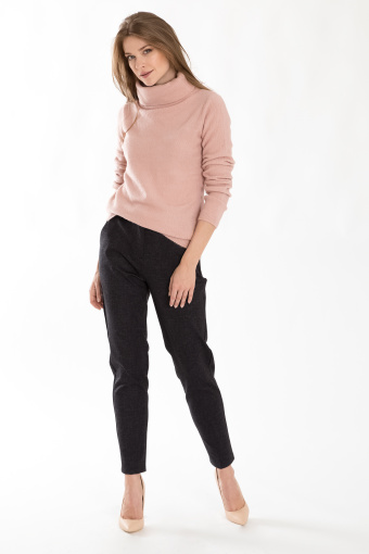 Miękki sweter z golfem