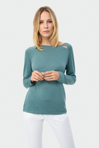 Sweter z ozdobnym detalem