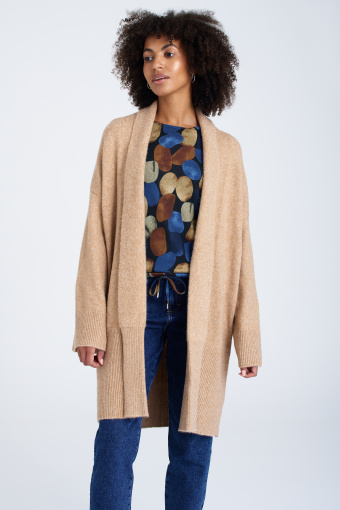 Szeroki kardigan z obniżoną linią ramion, beż