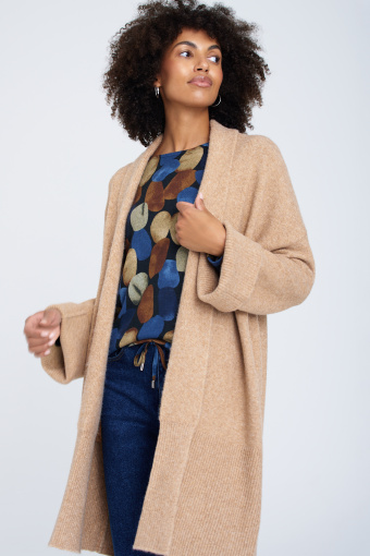 Szeroki kardigan z obniżoną linią ramion, beż